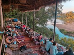 -乌托邦酒吧和餐厅