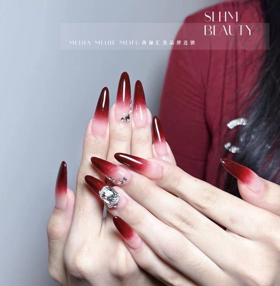 渐变红 指尖魅力
