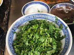 -曾笼笼牛肉饼
