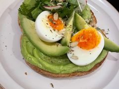 牛油果吐司-Egg•Allday Brunch(襄阳北路店)
