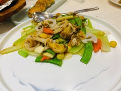 -顺峰海鲜酒楼(省府店)