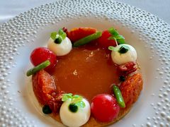 番茄伴罗勒及小麦脆饼-Caprice(香港四季酒店)