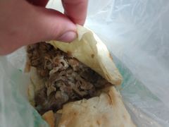 熏肥肠鞋底火烧-宝光熏肉鞋底火烧(新街口店)
