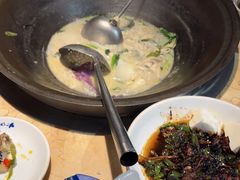 -陈大锅·岳阳鱼馆·地道岳阳菜(美食街店)