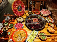 -周小明火锅(黑金冠社区店)