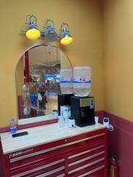 -Devilhands Barbershop男士理容店