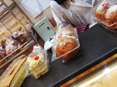 -白玉兰食品(汇联商厦店)