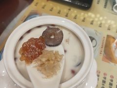 -广信牛奶甜品世家(台东店)