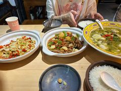 -裕鼎鲜·新中菜(金鼎广场店)