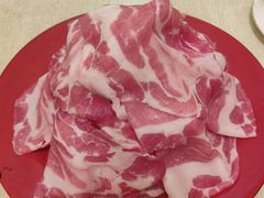 -洞庭洲·防空洞火锅·烧烤·铜锅涮肉(新百广场店)