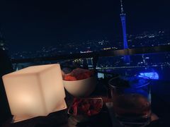 -广州柏悦酒店·悦吧·顶楼露天酒吧
