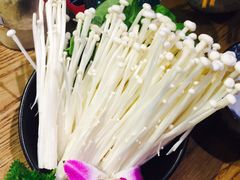 -三人行骨头王火锅(长寿店)