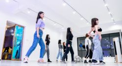 -Bella贝拉流行舞蹈