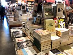 -西西弗书店＆矢量咖啡(花园城店)