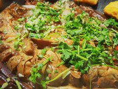 杂鱼锅-妈妈家铁锅炖(景诚园综合楼店)