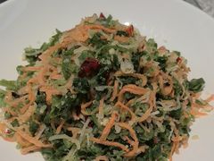 -阿瓦山寨·湘菜现炒·剁椒鱼头王(咸阳总店)