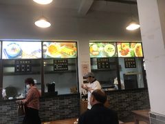 -禾诗夜市大饼油条(松江店)