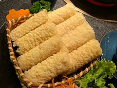 -湊湊火锅·茶憩(打浦桥日月光店)