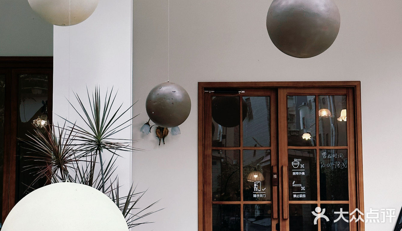 顺德新店| 一首周柏豪的歌配一杯啡🎹
