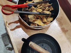 -贤合庄卤味自助火锅(新都汇店)