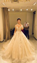 点击看大图 -GRACE KELLY婚纱与礼服(北京店)