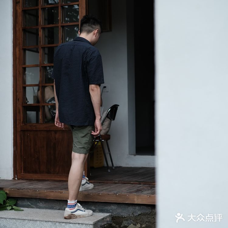 重庆拍照 | 隐藏在居民楼下的日式小庭院🍉