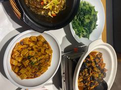 -饭橘汉江码头·乡野土菜馆(静安路店)