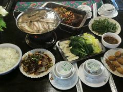 -民食香·腊排骨野生菌美食(木府店)