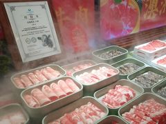 -四囍码头海鲜烧烤自助火锅(外滩南京东路悦荟广场店)