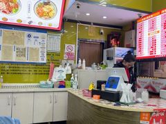 -龙记桂林米粉(财满街店)