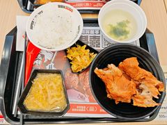 -犟骨头排骨饭•大骨面(弘阳广场店)