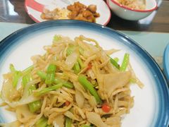 -鑫真味私房菜馆