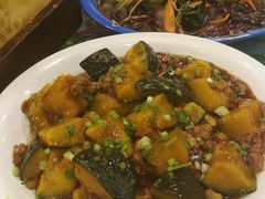 -闯关东东北农家菜(崂山石老人店)