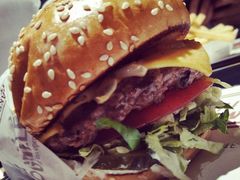 -The Habit Burger Grill 哈比特汉堡(复兴soho店)