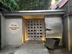-穹六人间 people 6(岳阳路店)