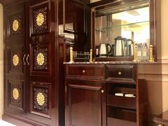 -深圳富苑皇冠假日套房酒店