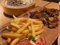 -Lia Cafe Bar Restaurant松山咖啡屋