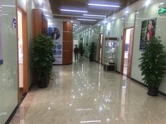 -茂菊口腔连锁(浦东南路店)