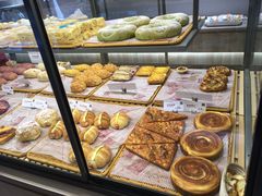 -顶东面包花园·生日蛋糕(世博店)