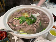 跷脚牛杂-付掌柜在成都·热炒砂锅集(金禾店)