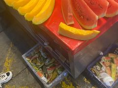 -乌恰市场(彩虹商场店)