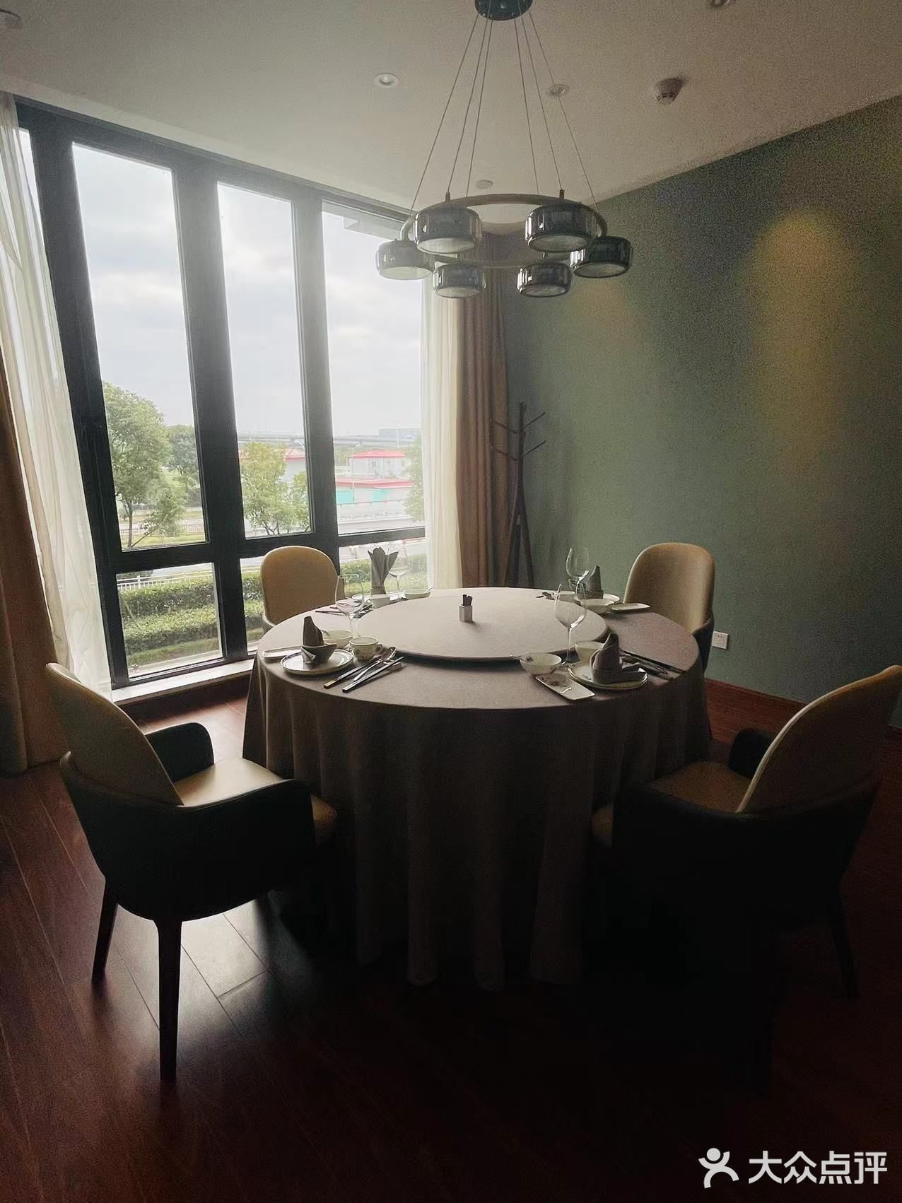 品尝精致的淮扬菜