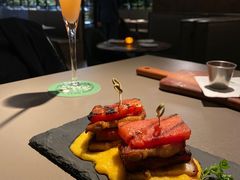-Oasis Bar & Grill