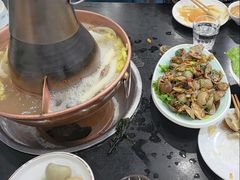 -楼外楼大刀肉传统火锅居(幸福街店)