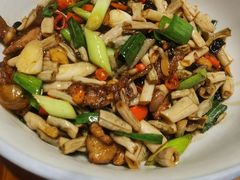 卜豆角炒肉-炊小二腊鲢鱼下饭菜(三湘店)