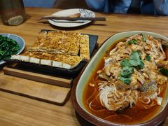 -山茶云南菜(永安里店)