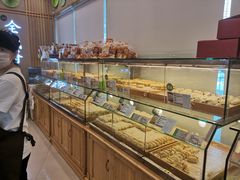面包甜点陈列柜-清真全盛斋传统糕点(西羊市店)