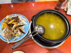 -菌之家·专业纯野生菌火锅·特色炒菌