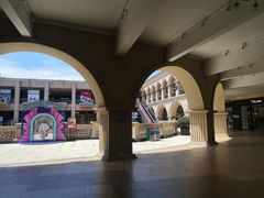 -王府井奥莱临潼小镇(临潼店)