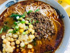 招牌碗杂粉-丁丁猫重庆小面(徐州路店)